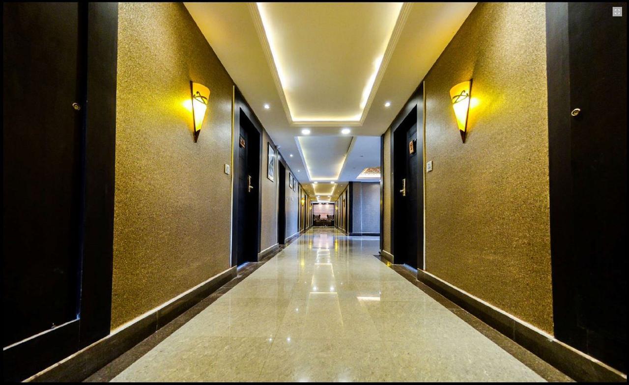 Heritage Luxury Srinagar  Ngoại thất bức ảnh