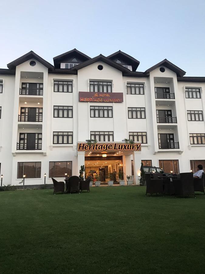Heritage Luxury Srinagar  Ngoại thất bức ảnh