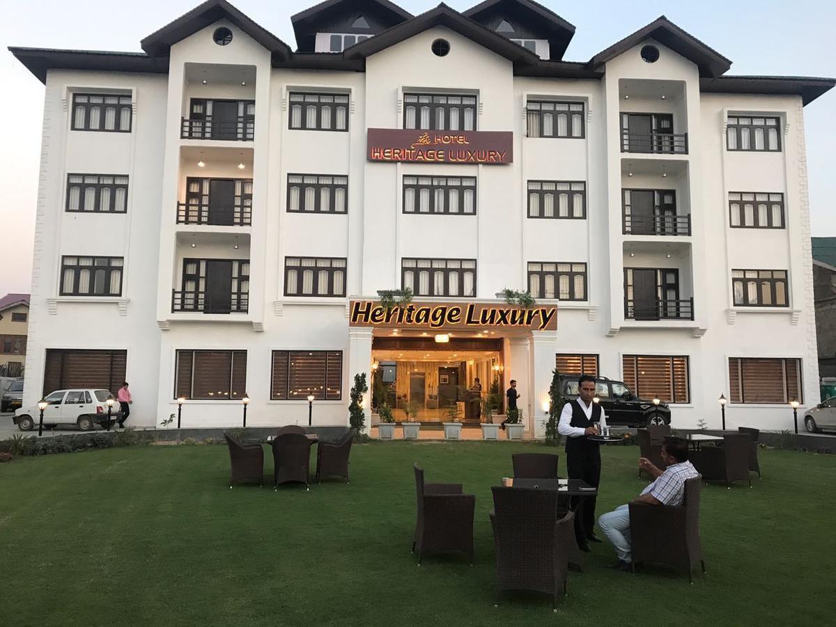 Heritage Luxury Srinagar  Ngoại thất bức ảnh